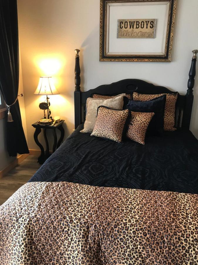 Timber House Lodge Chester Bagian luar foto