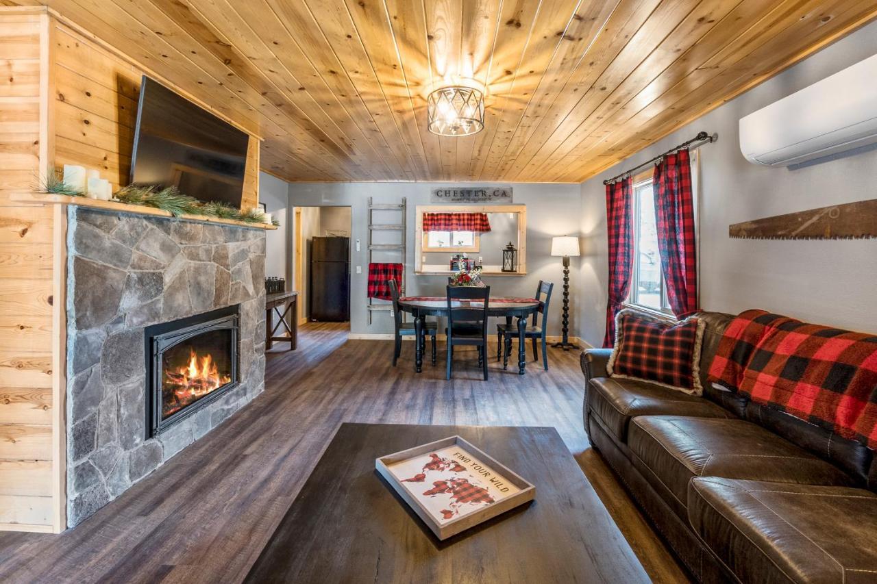 Timber House Lodge Chester Bagian luar foto